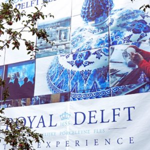 Royal Delft, Wyprawy ze Sztuką