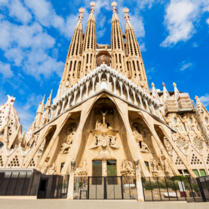 Sagrada Familia - Dali, Matisse i Barcelona, Wyprawy ze Sztuką, Przemysław Głowacki